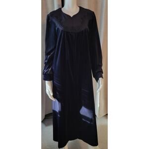 Jasmine Rose Black Velour Night Gown Embroidered Vine Chorded Neck Zip Size L